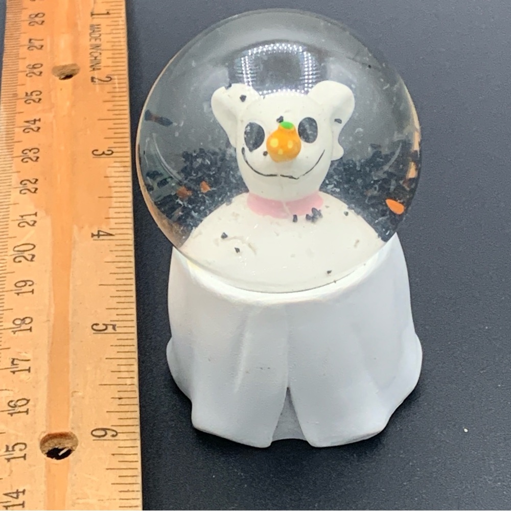 Zero Mini Snowglobe - Picture 6 of 7
